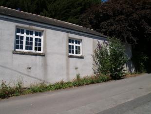 *Looking towards east end of south-facing front wall-r