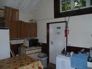 *North east corner of kitchen-r