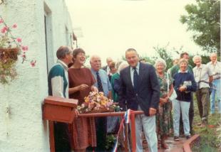 POF-003--shop-opening-cleaned-r
